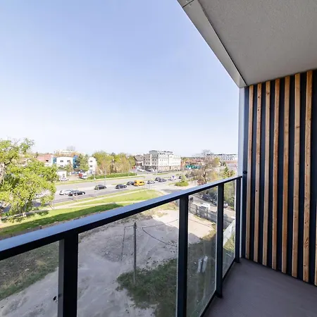 Hamba Clouds- Self Check-in, Parking, 24h , Vat דירה *