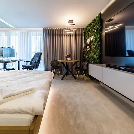 Hamba Clouds- Self Check-in, Parking, 24h , Vat Apartamento