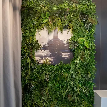 Hamba Clouds- Self Check-in, Parking, 24h , Vat Varsóvia