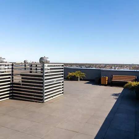 Hamba Clouds- Self Check-in, Parking, 24h , Vat